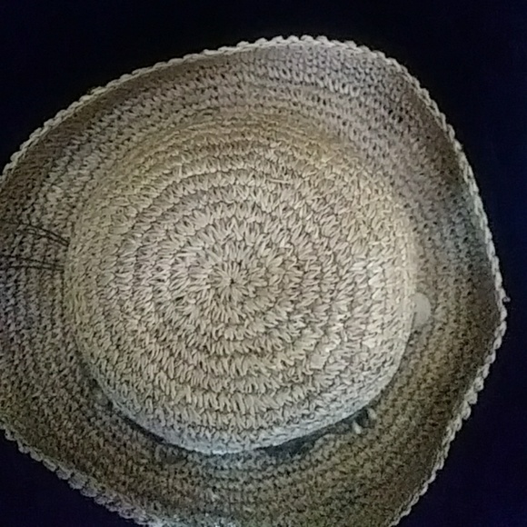 Straw hat with waxed string headband - Picture 3 of 4